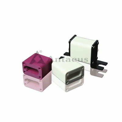 IATF16949 세라믹 하우징 알루미나 세라믹 구성 요소 밀도 3.9 G/cm3 및 ROHS 경도는 ≥85